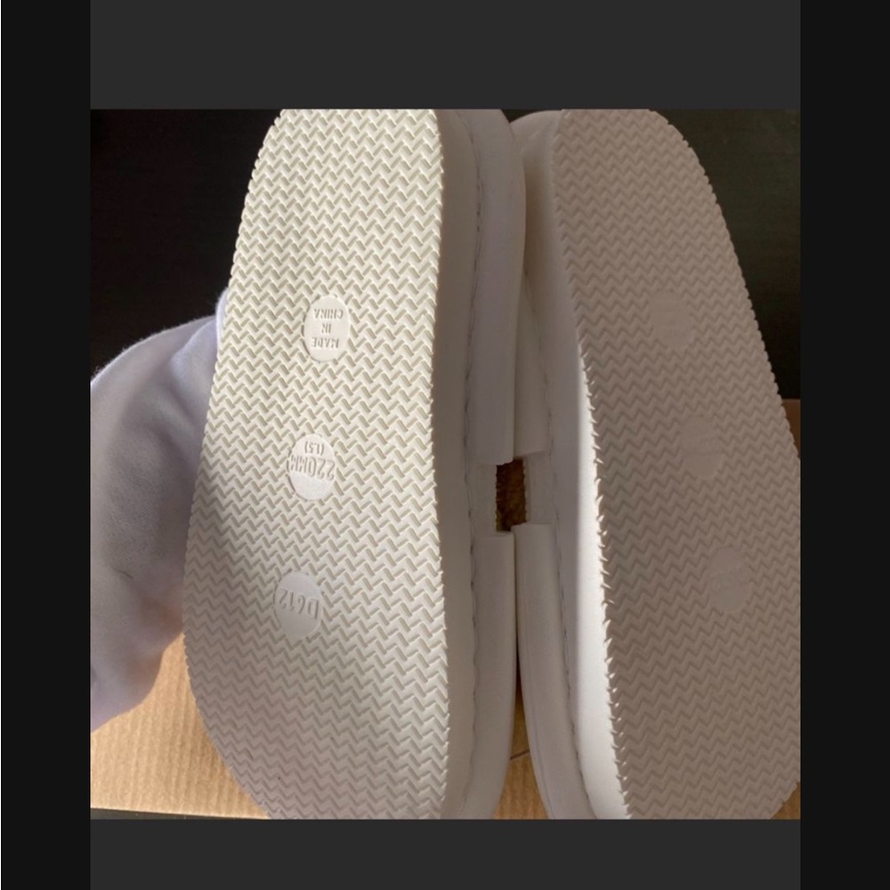 Slide sandals - Picture 2 of 5